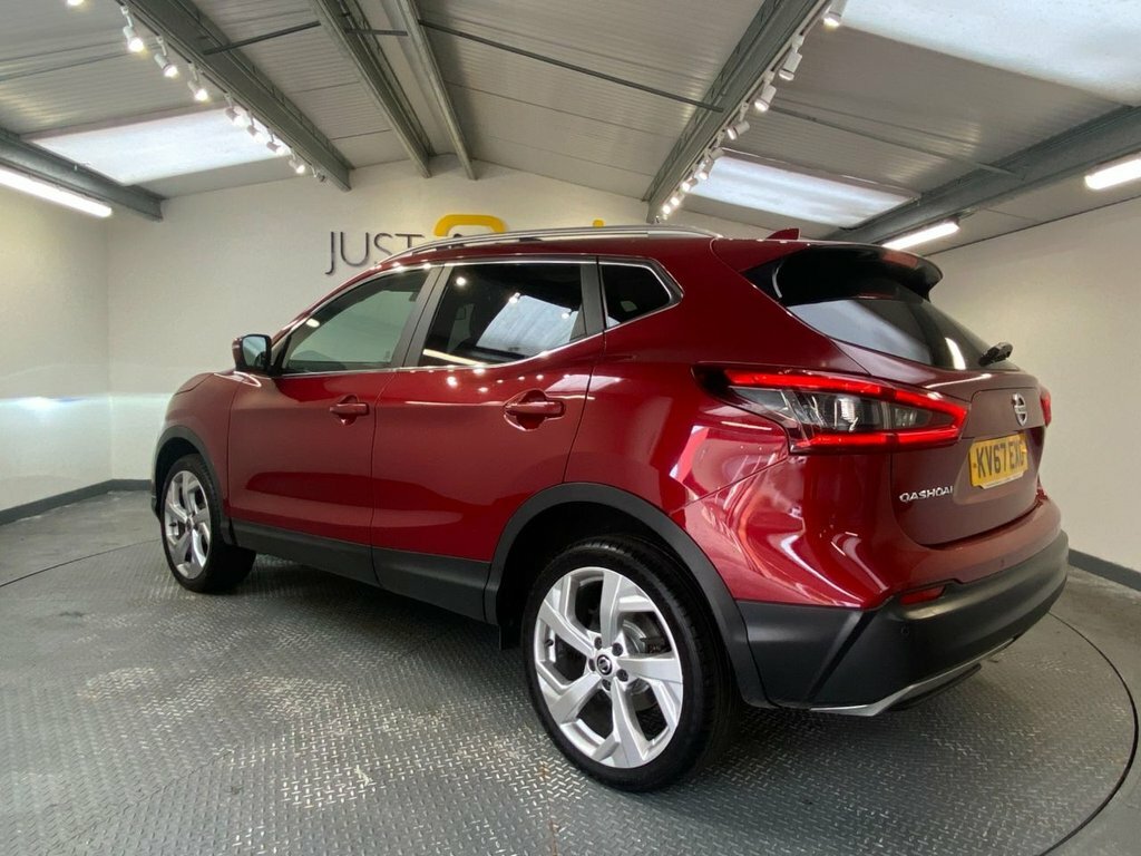 Nissan Qashqai 1.2L Tekna Red #4