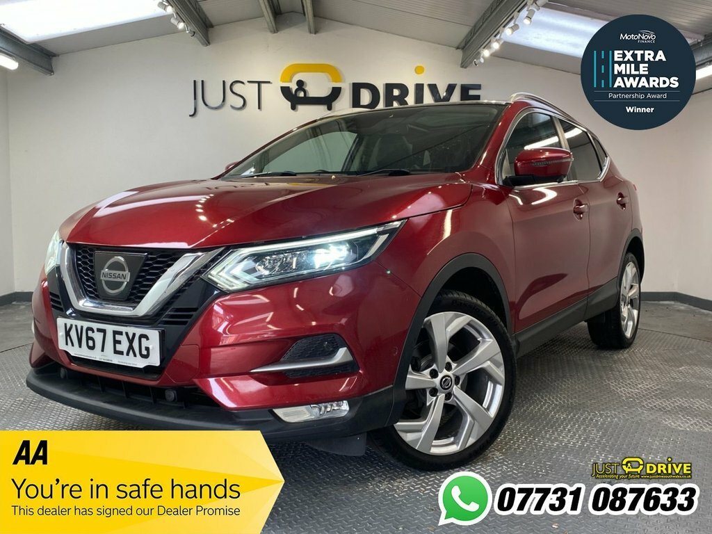 Nissan Qashqai 1.2L Tekna Red