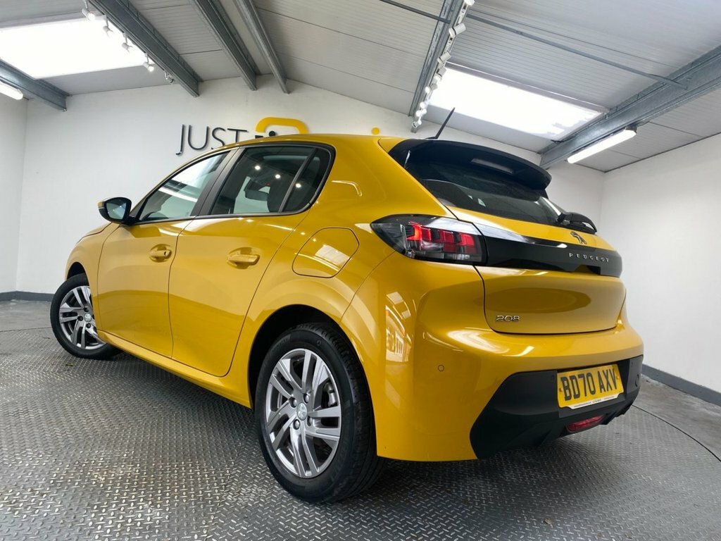 Peugeot 208 Puretech Allure Ss Yellow #31