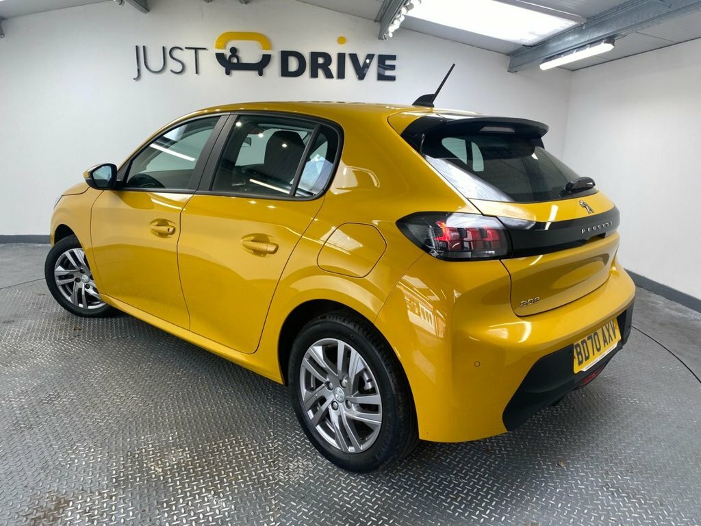Peugeot 208 1.2L Active Premium Yellow #3
