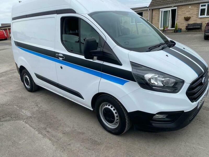 Ford Transit Custom 300 Leader P V White