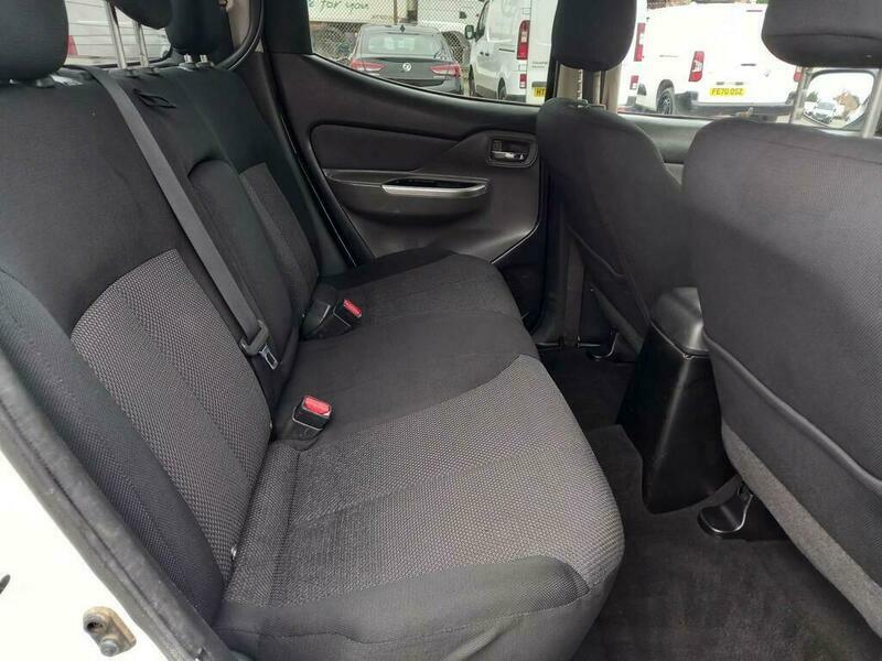 Mitsubishi L200 2.4 Di-d Dc Barbarian Svp 4Wd Euro 6 Black #10