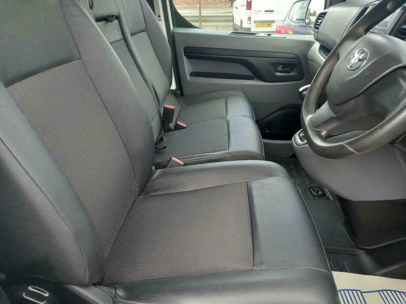 Toyota PROACE Toyota Medium 1.5D 120 Icon Van White #8