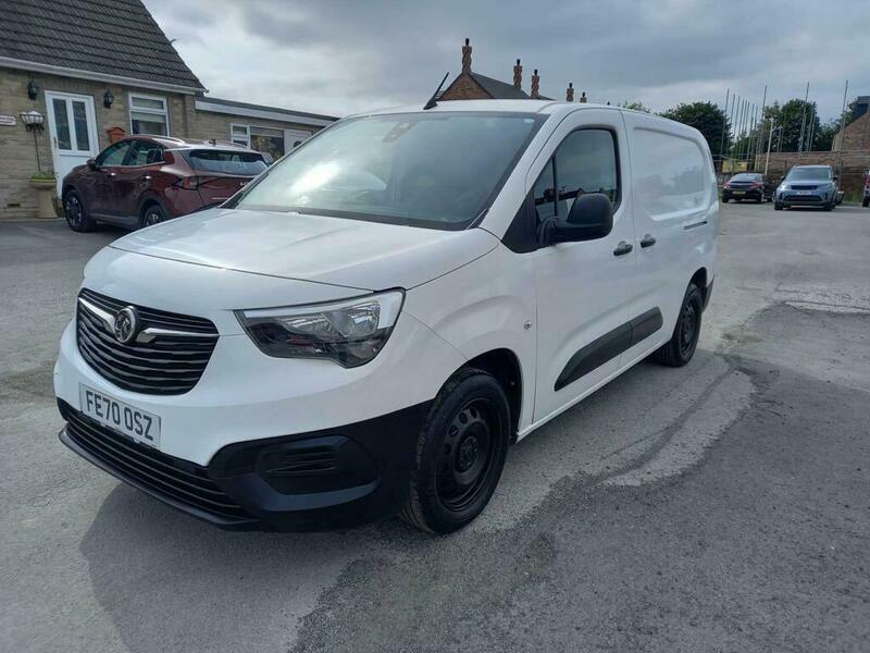 Vauxhall Combo L2h1 2300 Edition S White #3