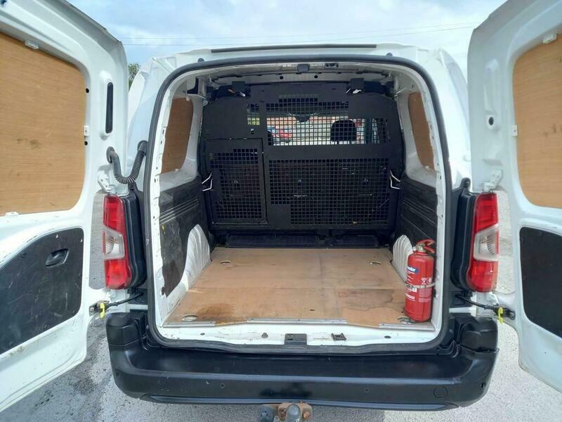 Vauxhall Combo 1.2I Turbo 130 Ps Elite Mpv Grey #9