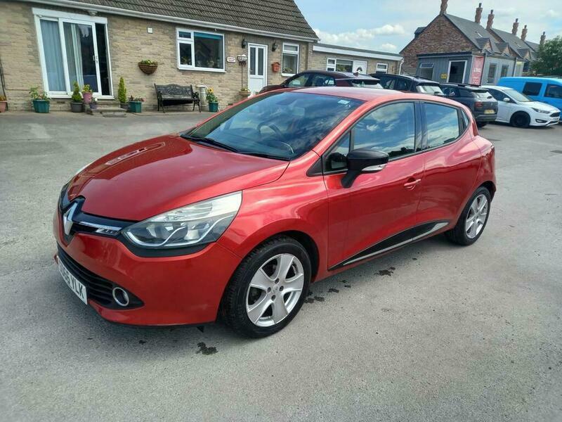 Renault Clio Dynamique Nav 16V Red #4