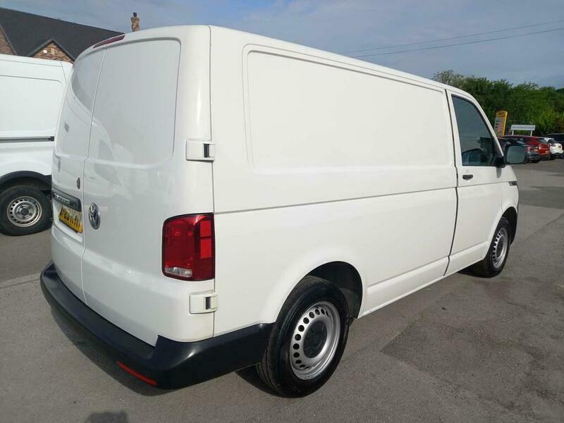 Volkswagen Transporter T32 Tdi P V White #3