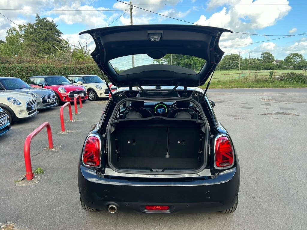 Mini Hatch 1.5 Cooper Classic II LG69FZB Black #6