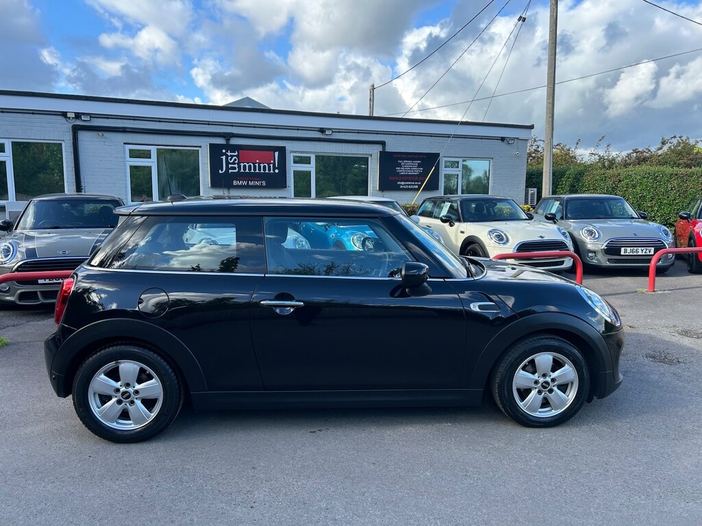 Mini Hatch 1.5 Cooper Classic II LG69FZB Black #2
