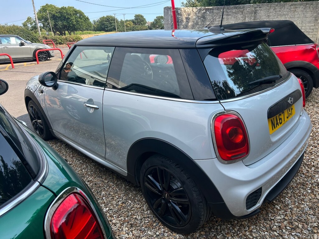 Mini Hatch 1.5 Cooper Silver #4