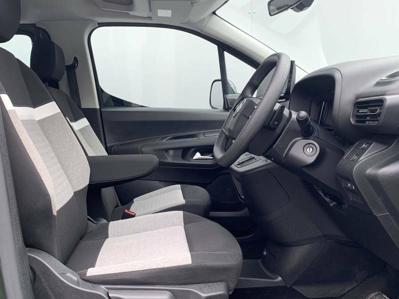 Citroen e-Berlingo 52Kwh Plus M 7.4Kw Charger Green #2