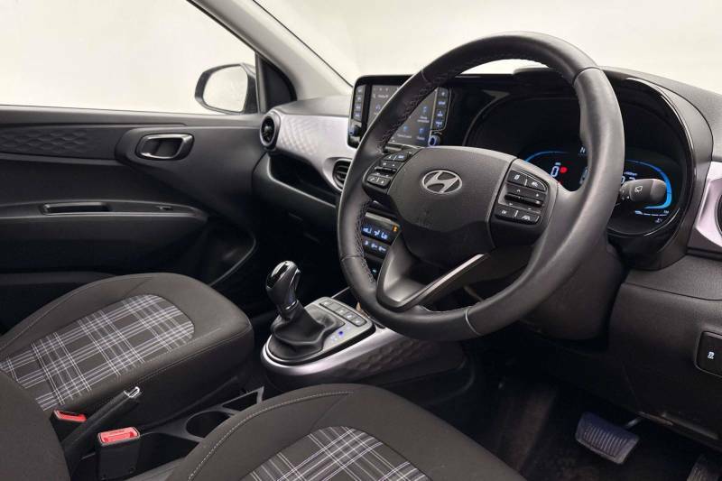 Hyundai I10 1.0 63 Premium Nav Black #4