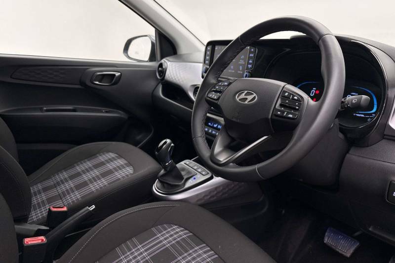 Hyundai I10 1.2 79 Premium Nav Grey #4