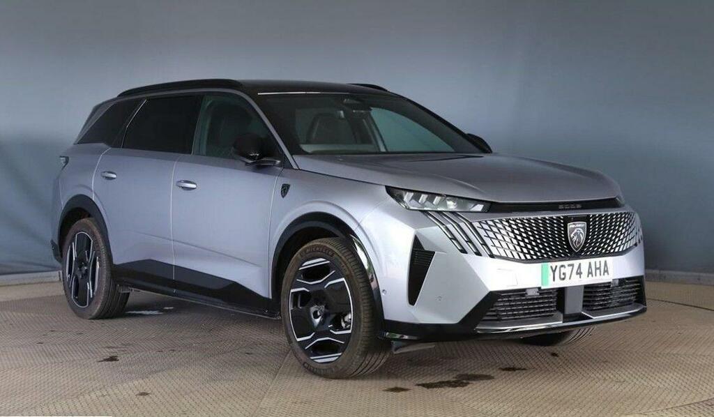 Peugeot 5008 73Kwh Gt - 2024 74 YG74AHA Grey