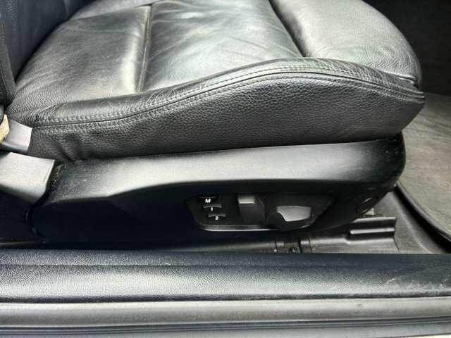 BMW 3 Series 3.0 325D Se Touring Steptronic Euro 5 Blue #21