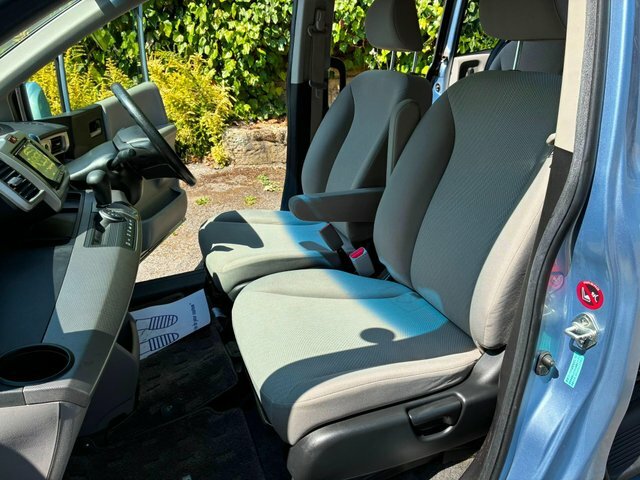 Honda Freed 1.5 Hybrid 6 Seats Black #12