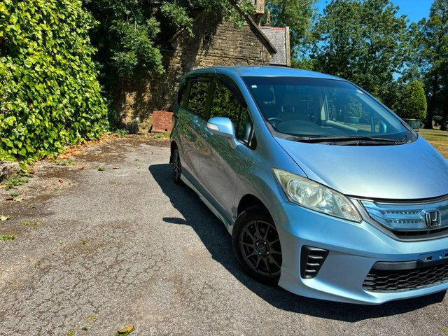 Honda Freed 1.5 Hybrid 6 Seats Black #41
