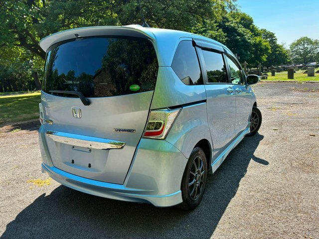 Honda Freed 1.5 Hybrid 6 Seats Black #71