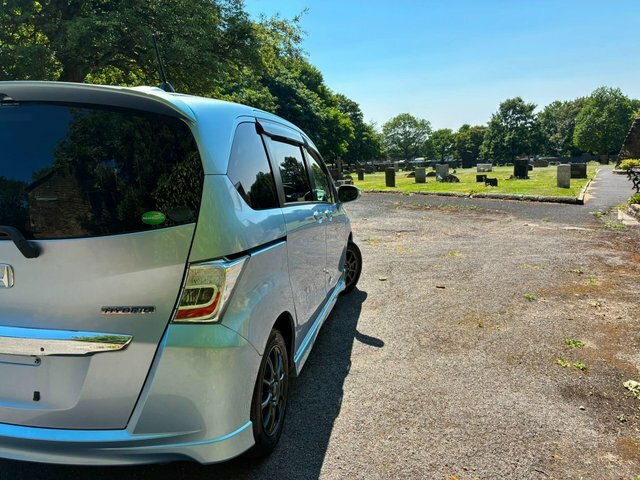 Honda Freed 1.5 Hybrid 6 Seats Black #68