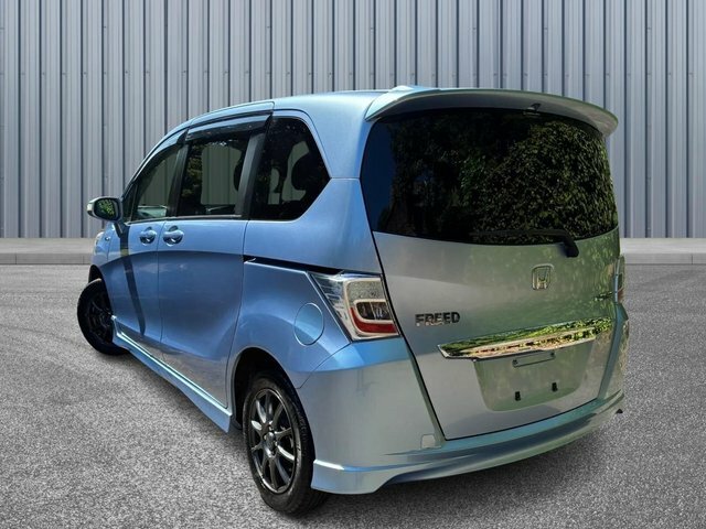 Honda Freed 1.5L Hybrid Blue #4