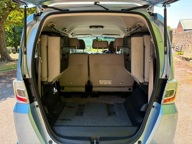 Honda Freed 1.5 Hybrid 6 Seats Black #15