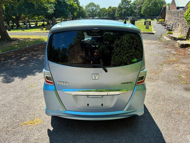 Honda Freed 1.5 Hybrid 6 Seats Black #64