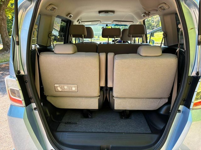 Honda Freed 1.5 Hybrid 6 Seats Black #16