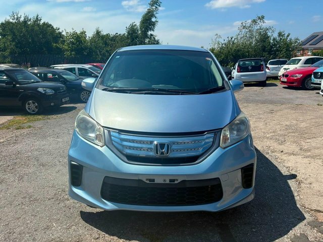 Honda Freed Hybrid 6 Seats Disable Accesswheel Chai Black #2