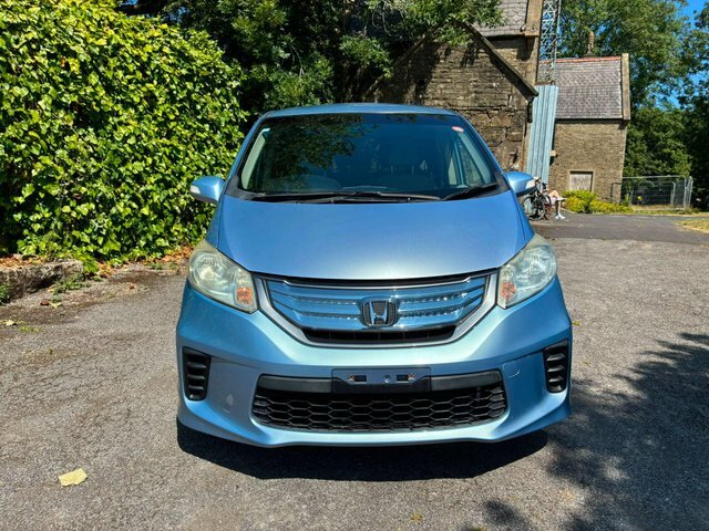 Honda Freed 1.5 Hybrid 6 Seats Black #45