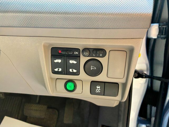 Honda Freed 1.5 Hybrid 6 Seats Black #31