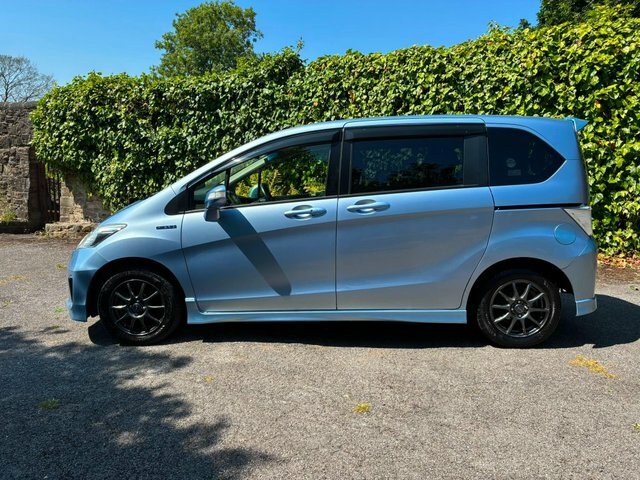 Honda Freed 1.5 Hybrid 6 Seats Black #54