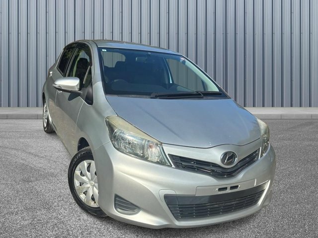 Toyota Yaris 1.33 Dual Vvt-i Tr Multidrive S Euro 5 Silver