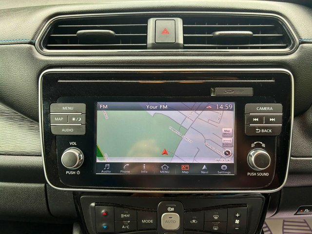 Nissan Leaf 40Kwh N-connecta Hatchback 150 Silver #38