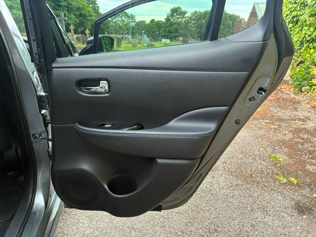 Nissan Leaf 40Kwh N-connecta Hatchback 150 Silver #21