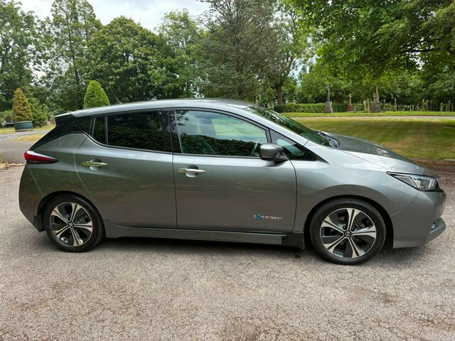 Nissan Leaf 40Kwh N-connecta Hatchback 150 Silver #81