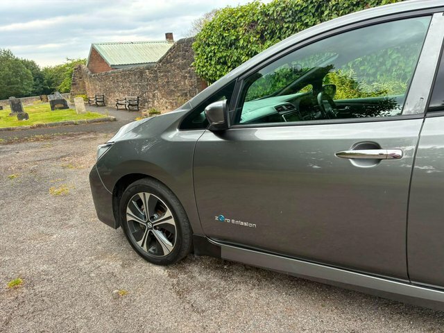 Nissan Leaf 40Kwh N-connecta Hatchback 150 Silver #63