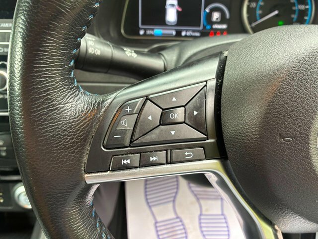 Nissan Leaf 40Kwh N-connecta Hatchback 150 Silver #30