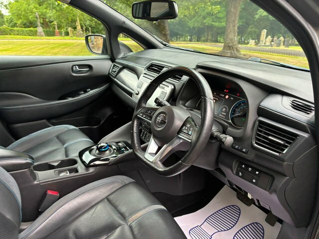 Nissan Leaf 40Kwh N-connecta Hatchback 150 Silver #24