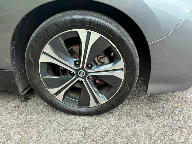 Nissan Leaf 40Kwh N-connecta Hatchback 150 Silver #87