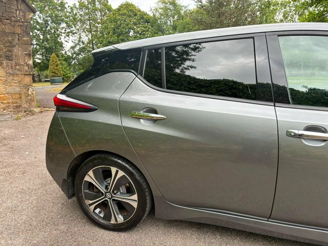 Nissan Leaf 40Kwh N-connecta Hatchback 150 Silver #82