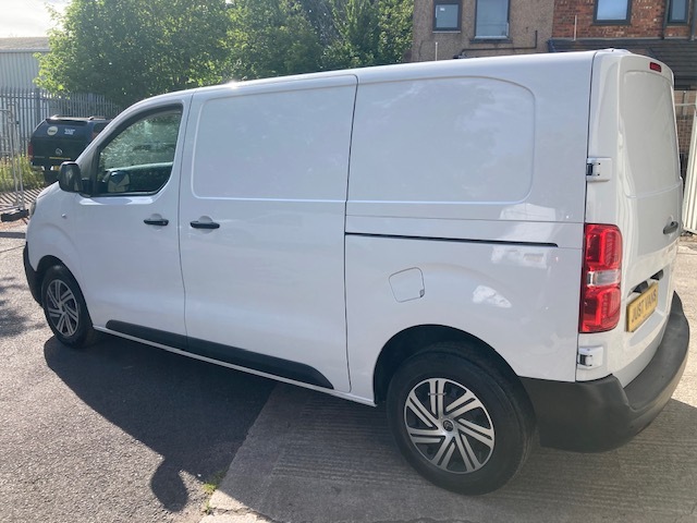 Citroen Dispatch Mpv White #3