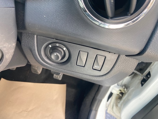 Dacia Logan Access White #8