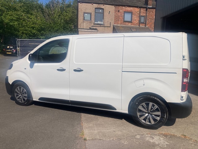 Citroen Dispatch Mpv White #3