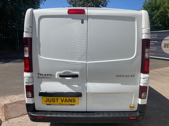 Renault Trafic Mpv White #4