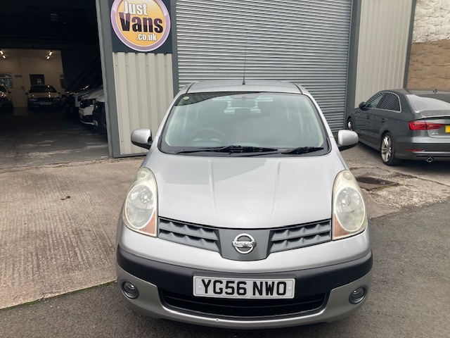 Nissan Note 1.6 Se Hatch 1.6 Se Silver #2