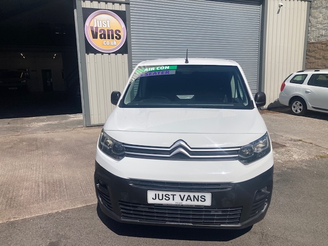 Citroen Berlingo Mpv White #2