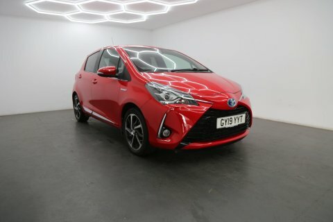 Toyota Yaris 1.5 Vvt-h Excel Red