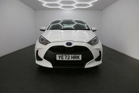 Toyota Yaris 1.5 Vvt-h Icon YE72HRK White #2