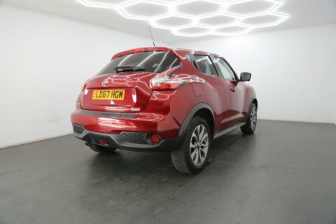 Nissan Juke 1.6 Tekna Xtron LD67HGM Red #4