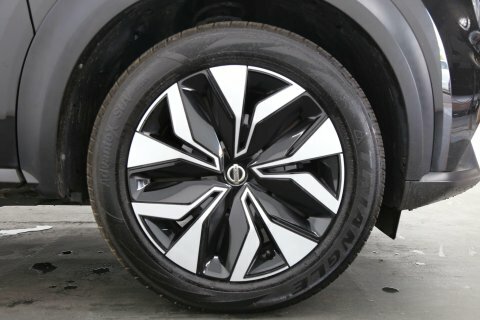 Nissan Juke Hatchback #21